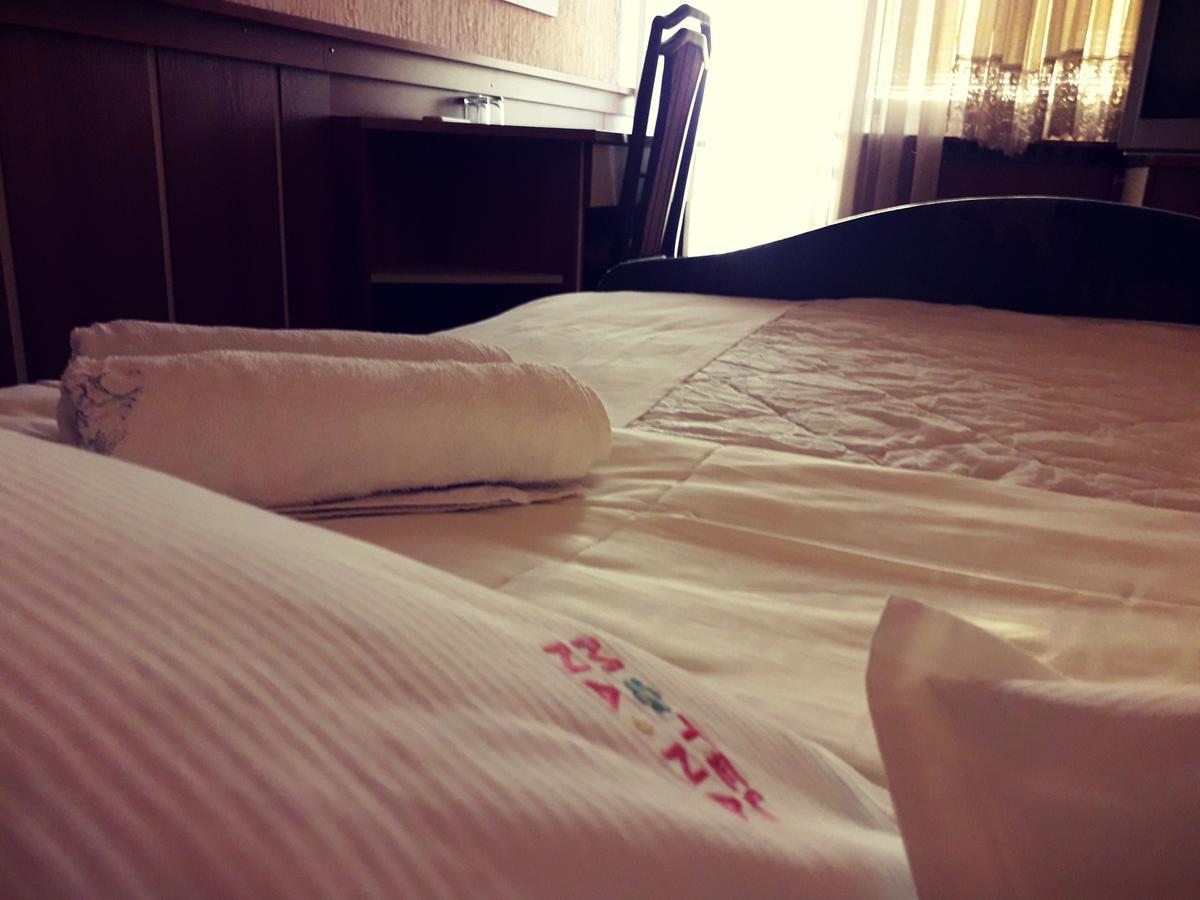 Motel Nana Banja Luka Eksteriør bilde