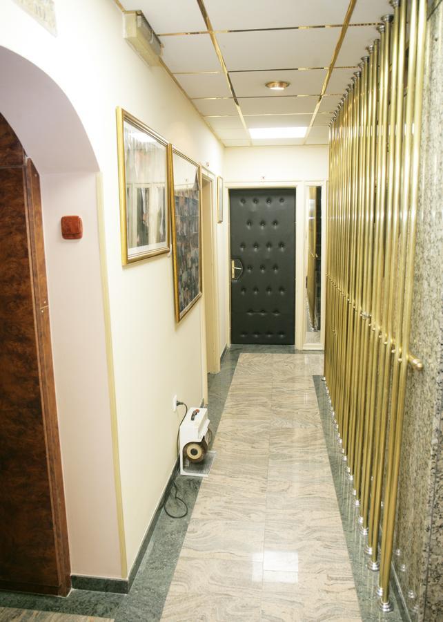 Motel Nana Banja Luka Eksteriør bilde